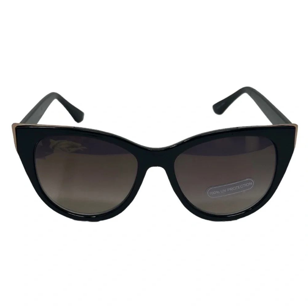 🌺 Boutique Black Cat Eye Classic Plastic UV Protective Sunglasses NWOT